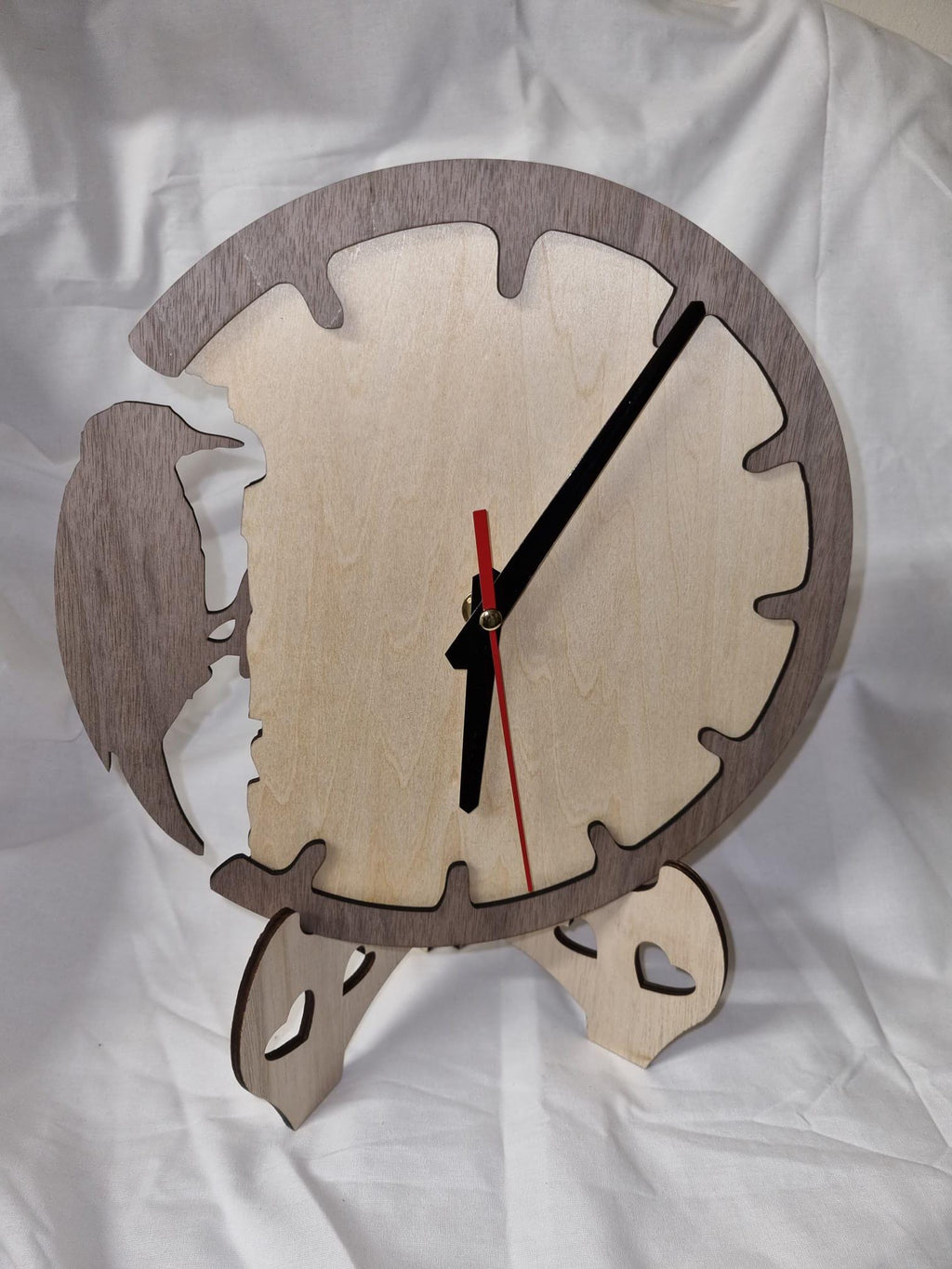 Handmade Wooden Woodpecker Clock: Rustic Home Decor