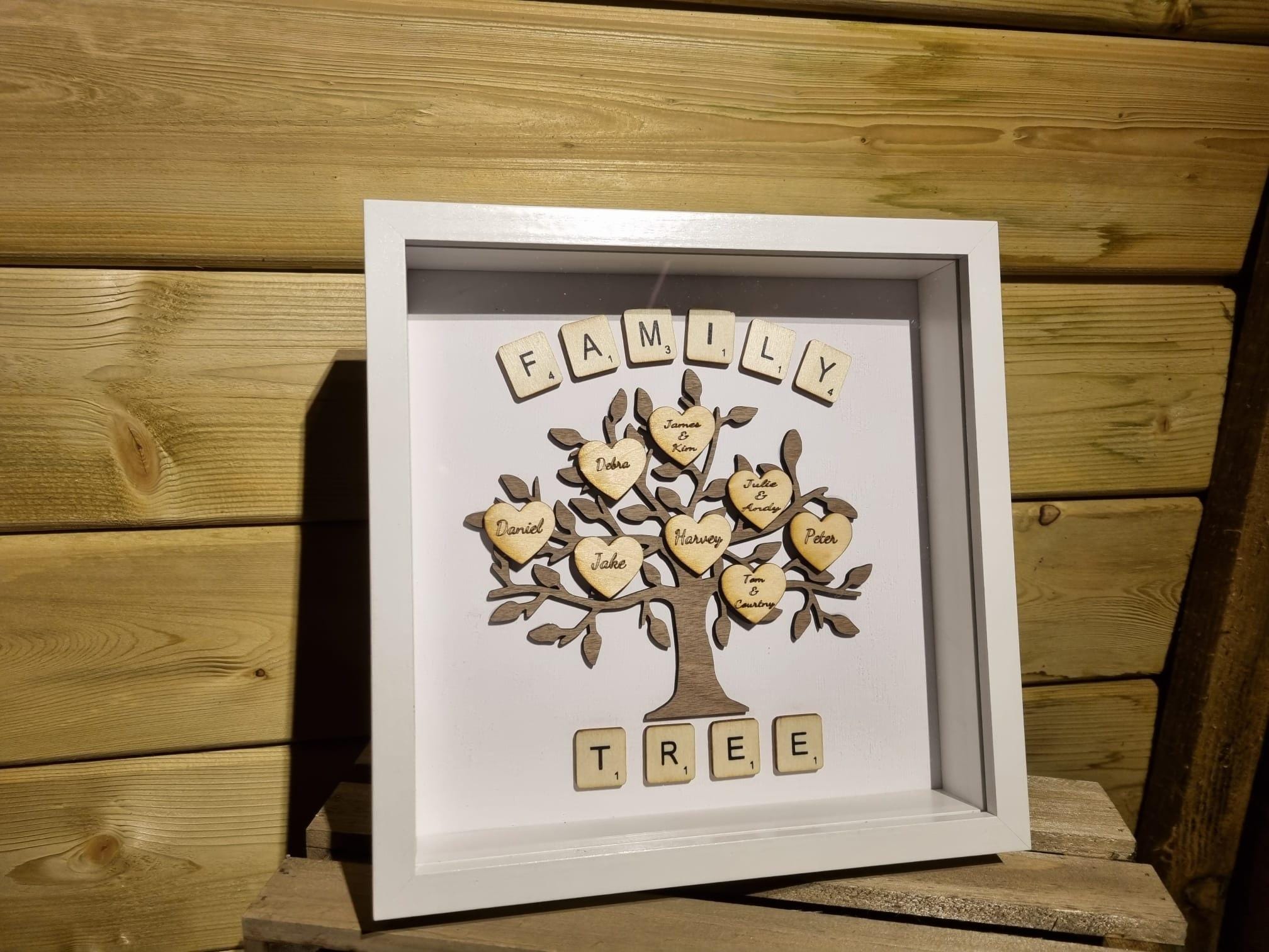 Roots of Love: Personalised Family Tree