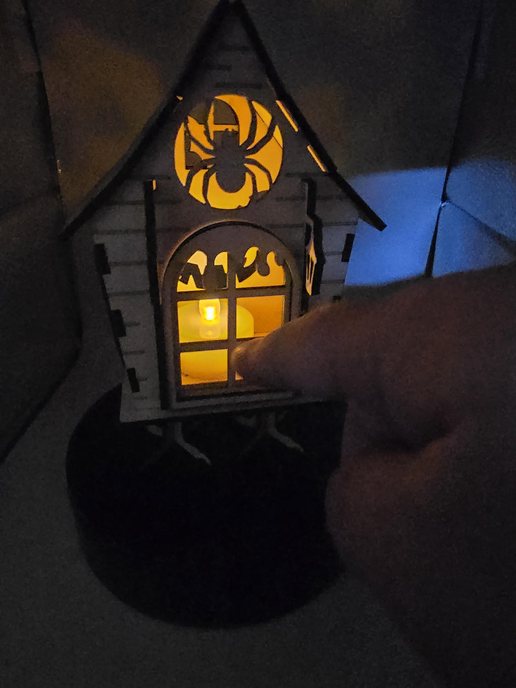 Halloween Haunted House Can Put A LED Candle In As The Door Slides Up