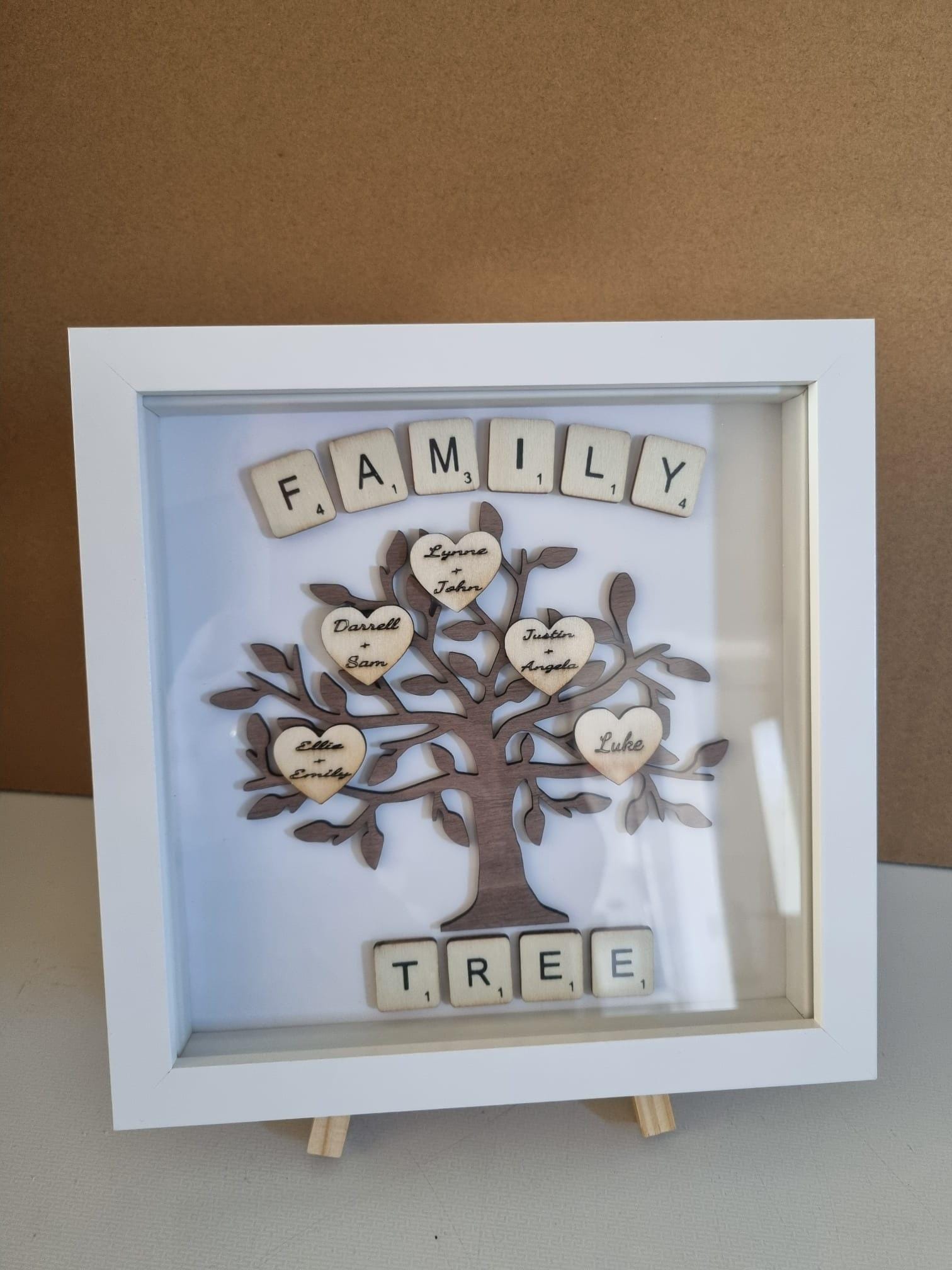 Roots of Love: Personalised Family Tree