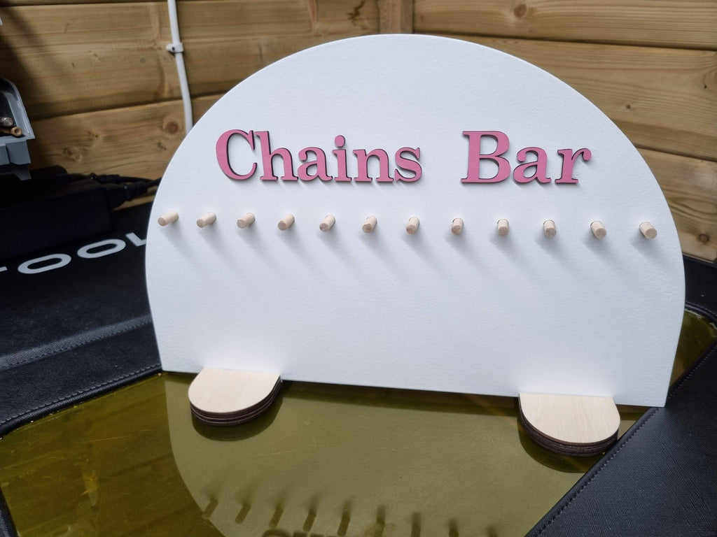 Wooden Chains Bar